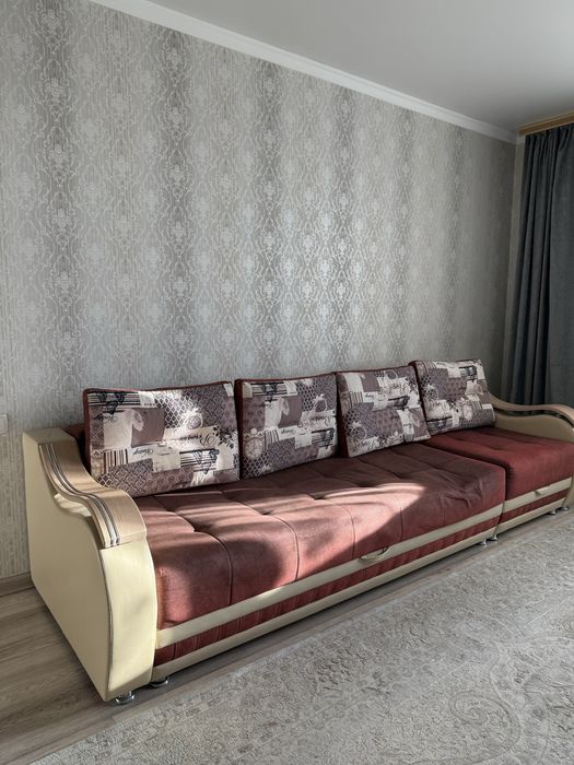 Продам б/у диван