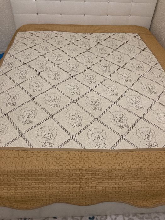 Покрывало с двумя наволочек