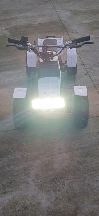 Vând atv electric!!!
