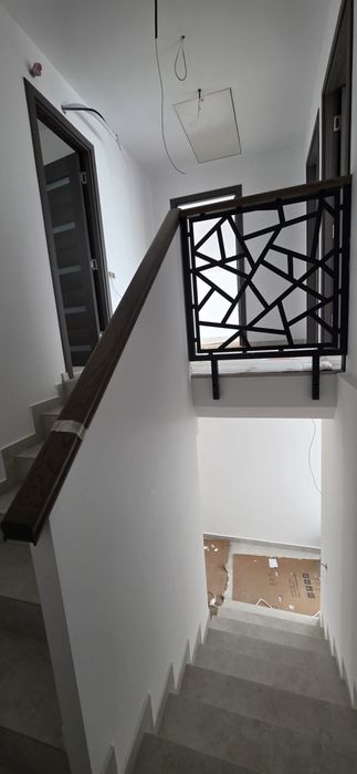 Vand casa  individuala