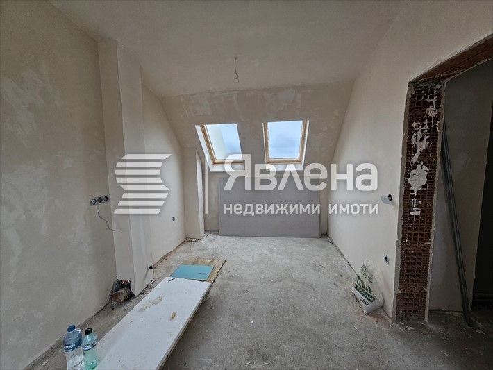 Продава се Двустаен апартамент в Варна, Владислав Варненчик - 122 кв.м за 1100 €/кв.м - Снимка #3