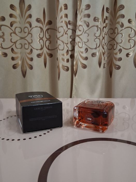 Armani stronger with you Intensely