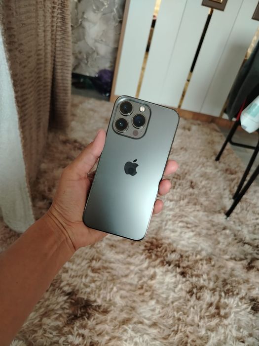 Продается телефон