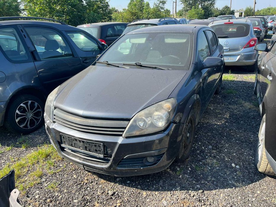 Dezmembrez Opel Astra H 1,4 1,6 benzina cutie automata culoare gri inchis 2005