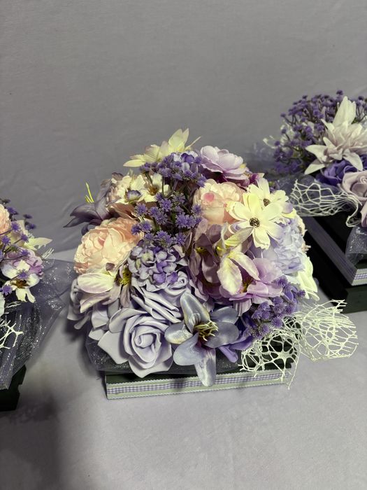 Специални кашпи за 8 март в нежно лилаво