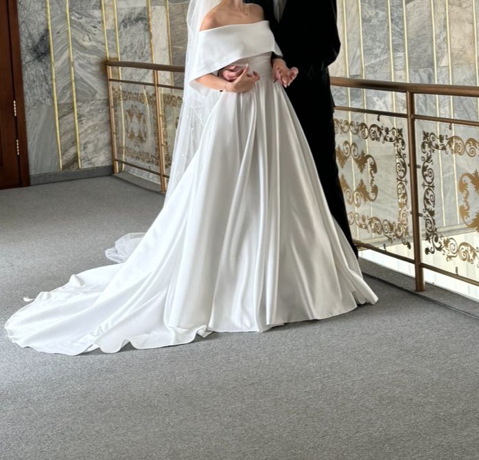 Свадебное платье