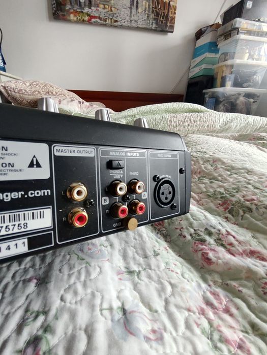 Behringer B-Control Deejay BCD-3000 (DJ контролер),