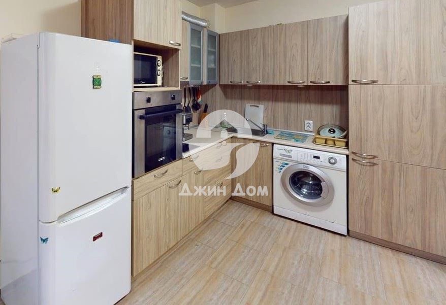 Продава се Двустаен апартамент в с. Кошарица, Област Бургас - 64 кв.м за 518 €/кв.м - Снимка #2