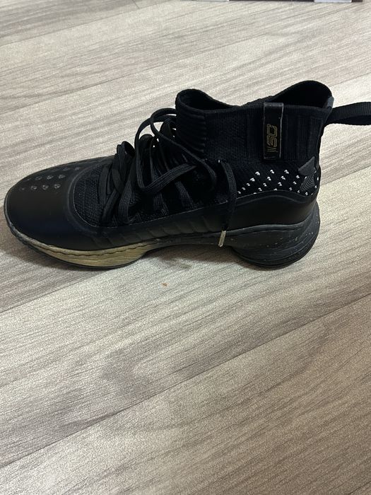 Весенние кроссовки