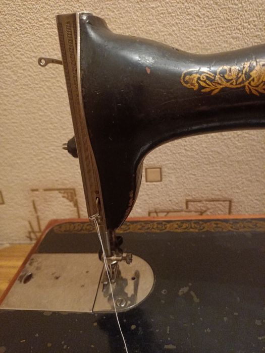 Желідегі үлкен дилдо