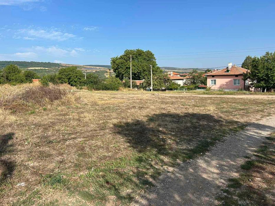 Продава се Парцел в Радомир - 1100 кв.м за 28 €/кв.м - Снимка #9