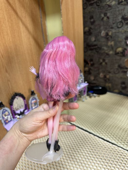 Продам куклу монстр хай !