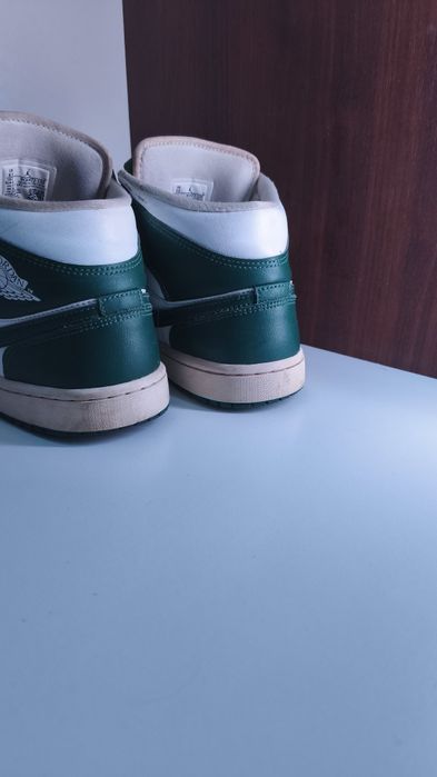 Jordan 1 mid green sale