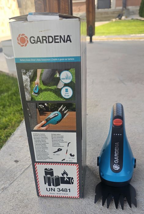 Акумулаторна ножица GARDENA