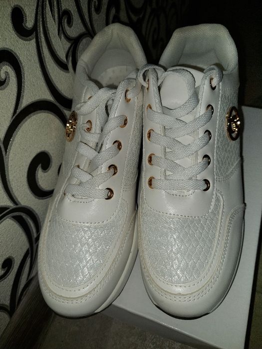 Маратонки с платформа