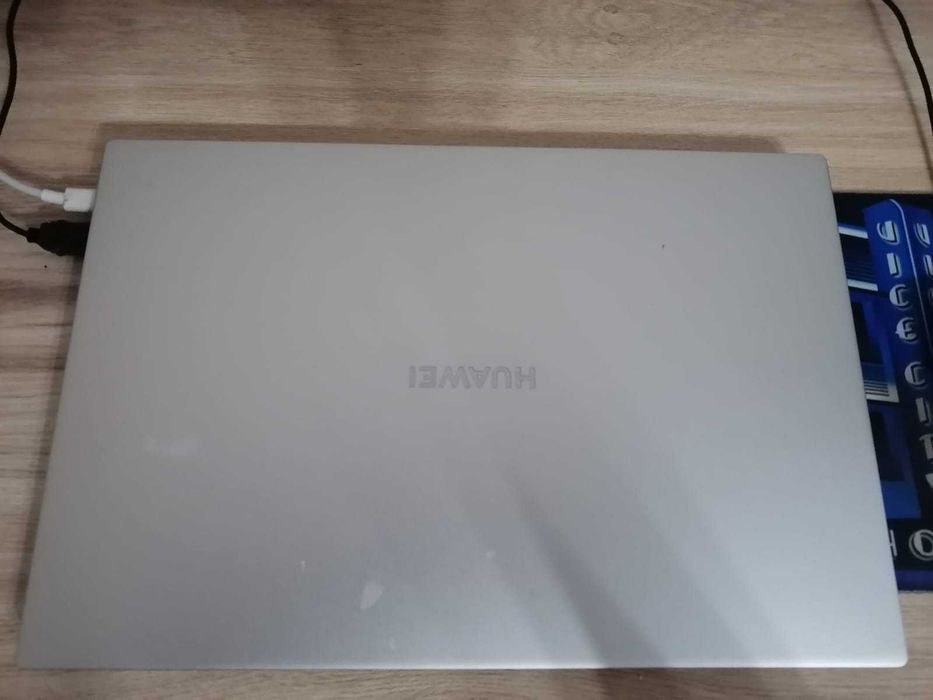 ноутбук Huawei MateBook D14 — i3 / 8ГБ / 256ГБ SSD |