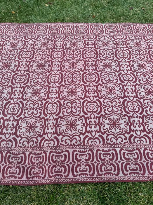 Жакардов килим 3,20х1,90 см червено и сиво