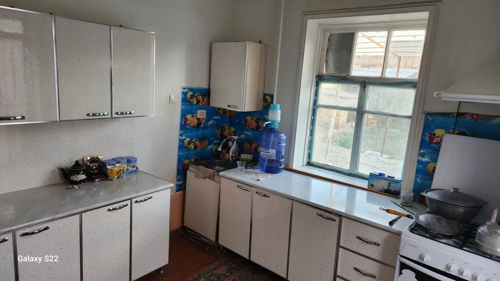 Шахар марказидан ховли