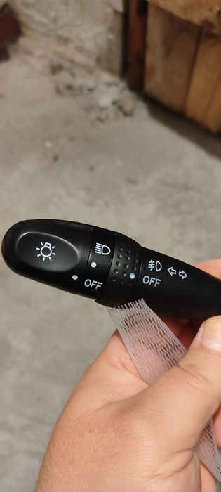 Ключ за фарове за Рав4