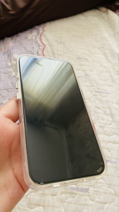 Айфон 13 есть коробка