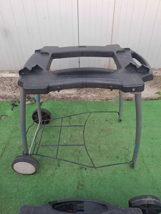Количка за барбекю Weber Q1000- Q2000