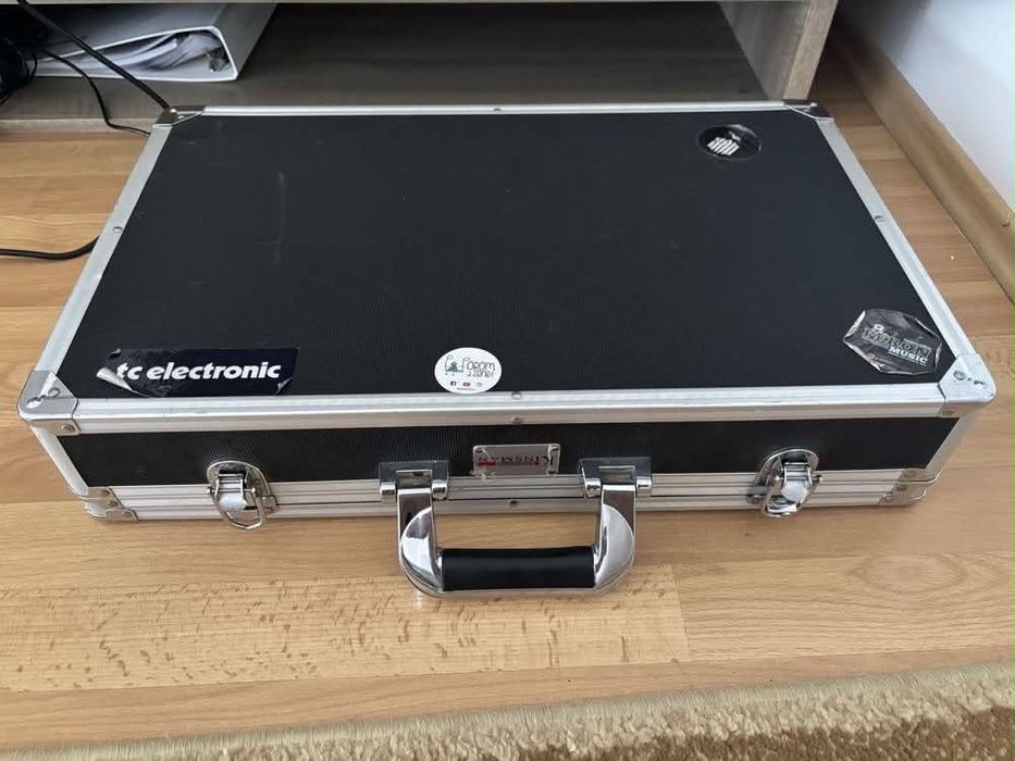 Line6 Firehawk FX + hard case