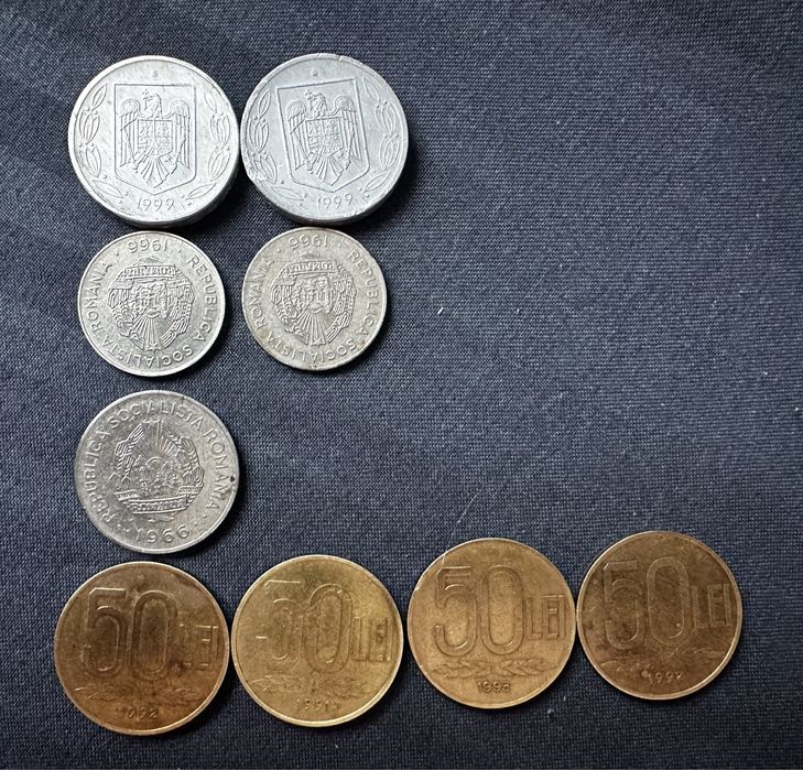 Vand monede de colectie Romanesti