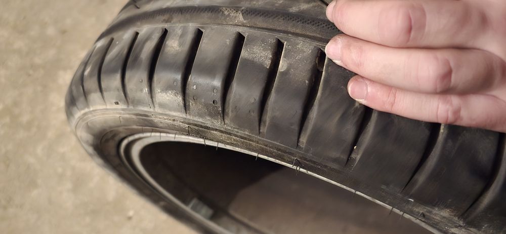 Vand Roti 17 inch pentru Mercedes cu anvelope vara Nokian noi 245/40/17 (jante + pneuri)
