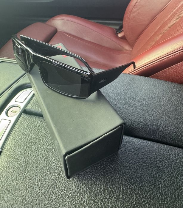 Слъчневи очила Hugo