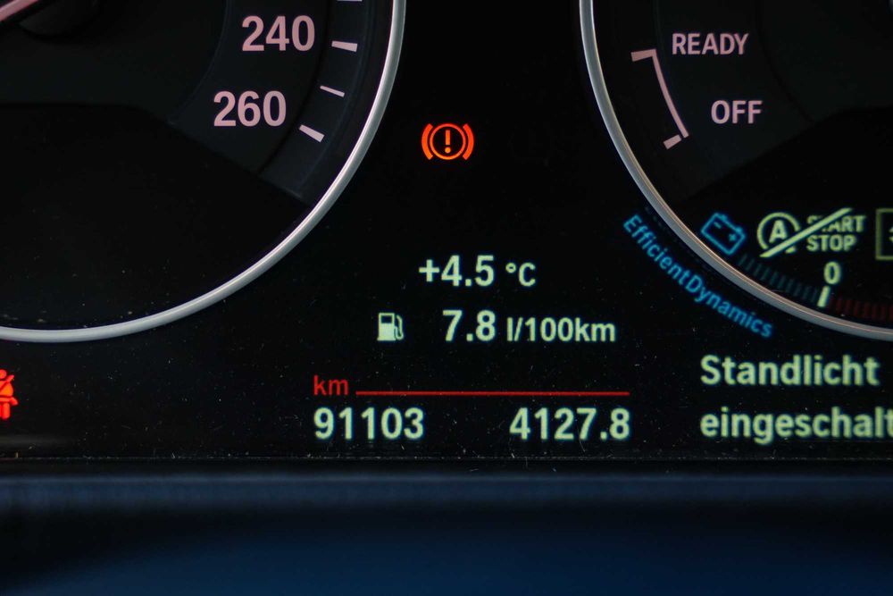 BMW 318i TVA deductibil / faruri LED / rate & garantie & leasing