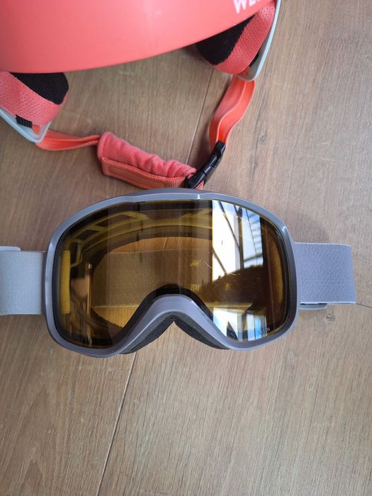 Ски/сноуборд каска и маска за момиче
