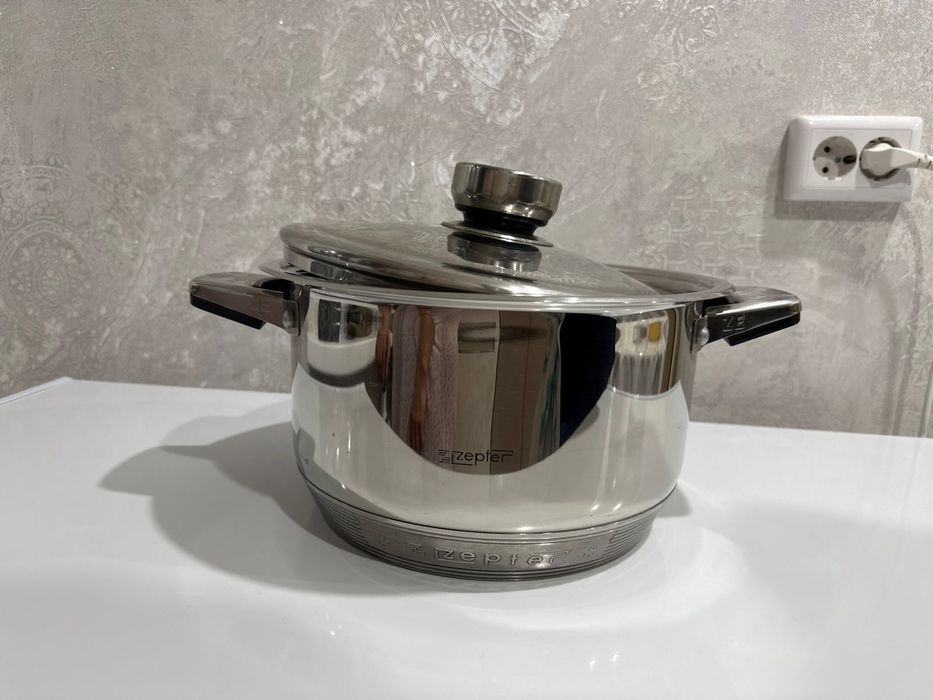 Продам набор кастрюли.