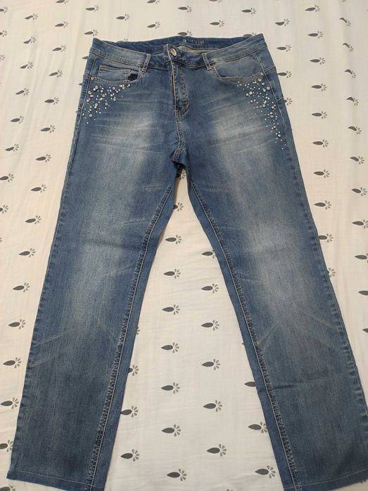 Дамски дънки и панталони  за едри дами