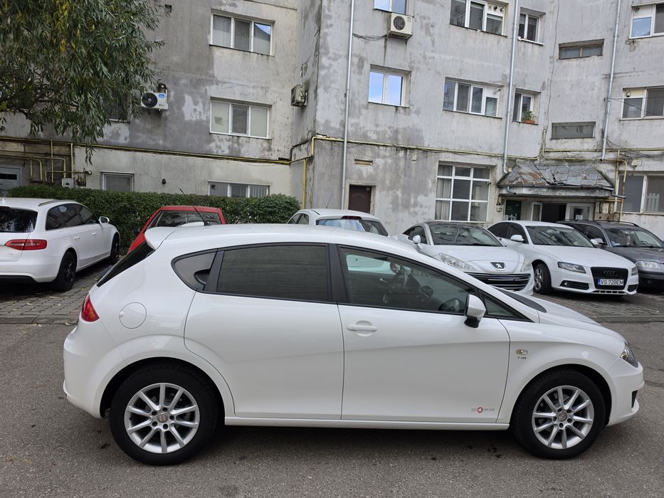 SEAT Leon 2012 — imagine 3