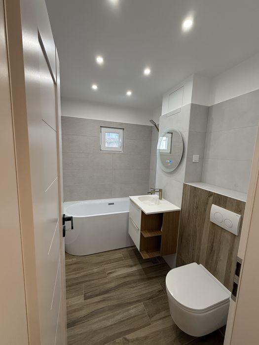 Proprietar vand Apartament 3 camere etaj 1