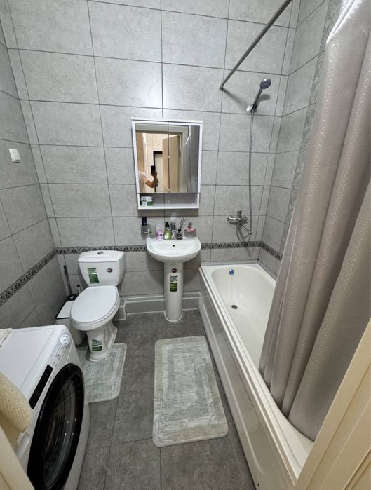 Сотув 2/7/9 Корасарой , Golden House