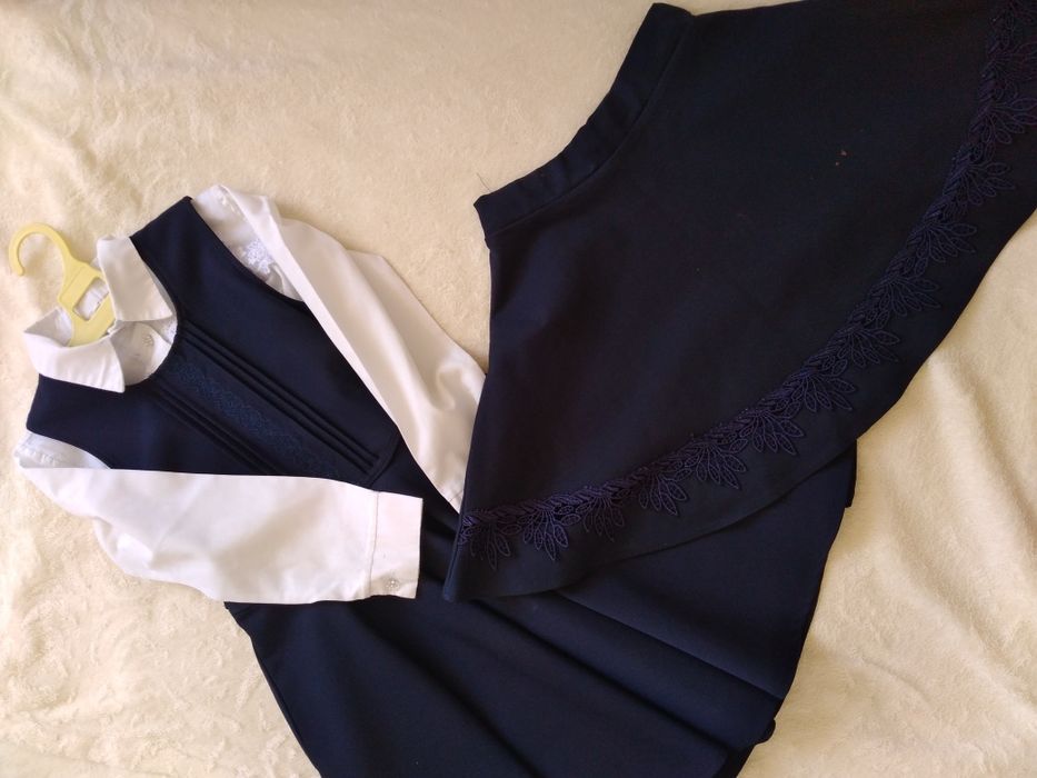 Продам школьный сарафан Гласман