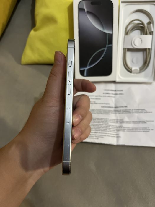 Iphone 16 pro без ремонта