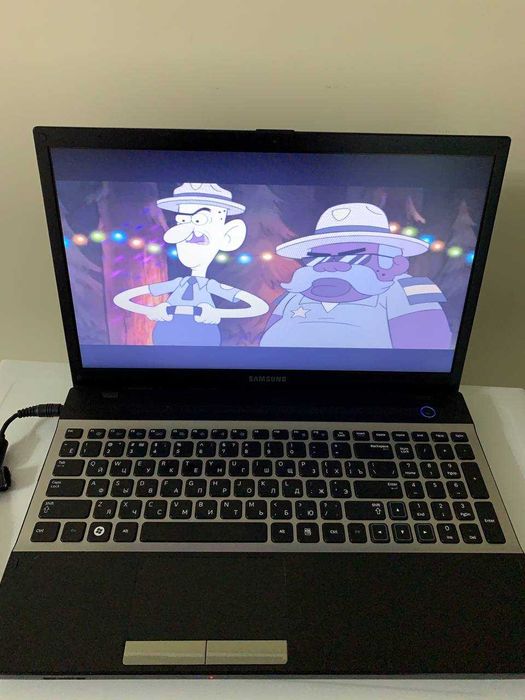 Ноутбук Samsung NP305V5A