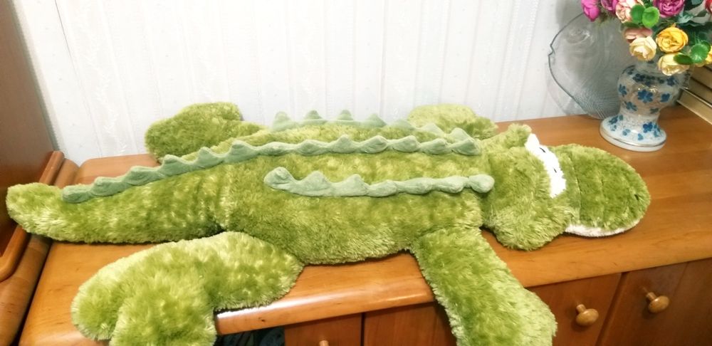 Мягкая игрушка  крокодил.