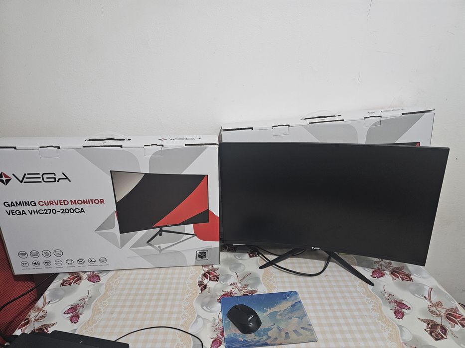 Монитор 27" изогнутый новый