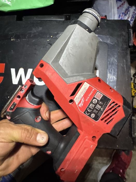 Milwaukee FHAC16 din 2025