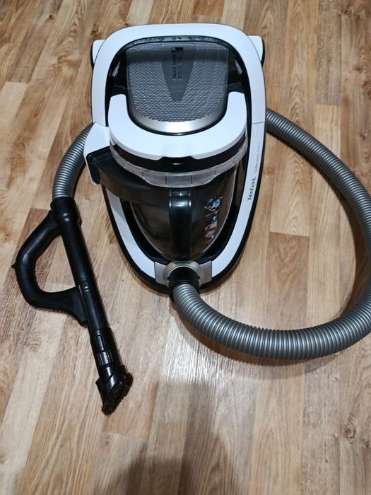 Пылесос Tefal рабочий