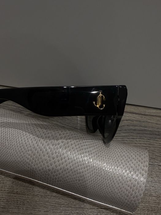 Оригинални слънчеви очила Jimmy Choo + Луксозна верижка и калъф