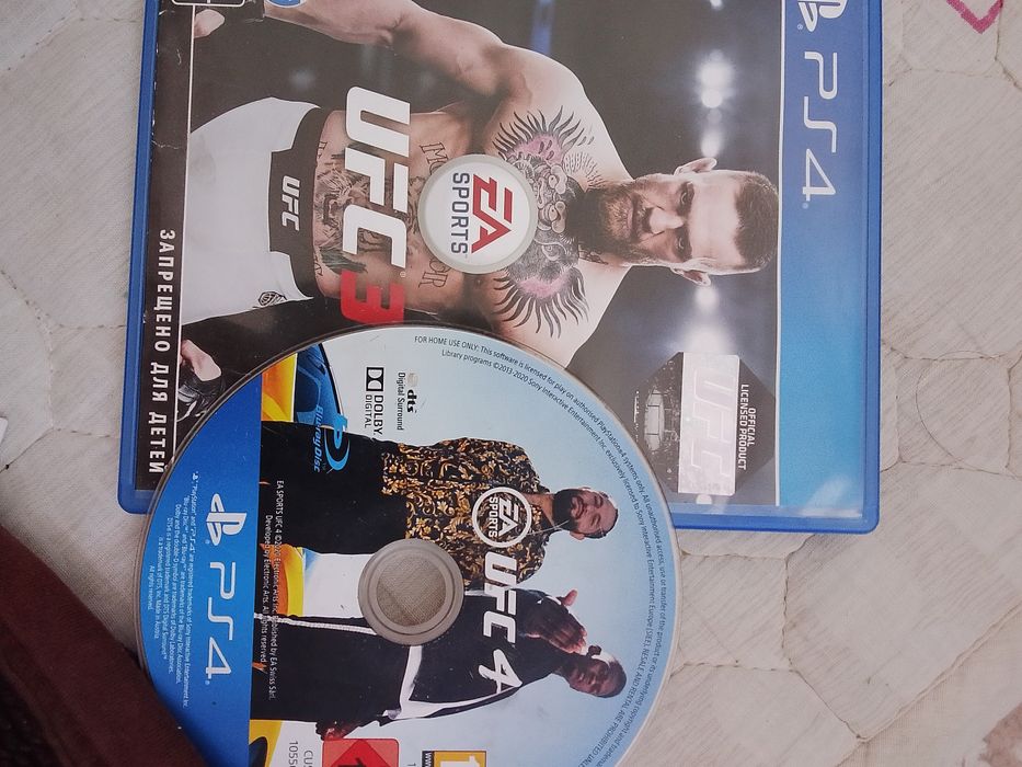 Playstation4  продам в хорошим состояни1