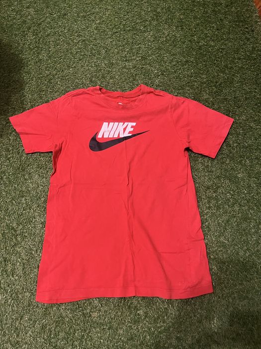 tricou nike rosu