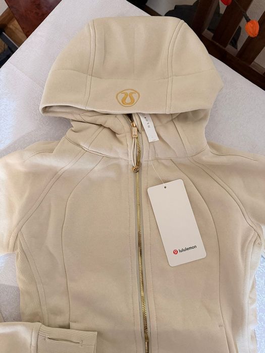 Суитчър Lululemon размер 4 US