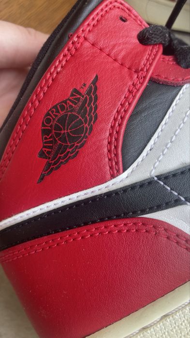 Nike Air Jordan 1 Mid - червени