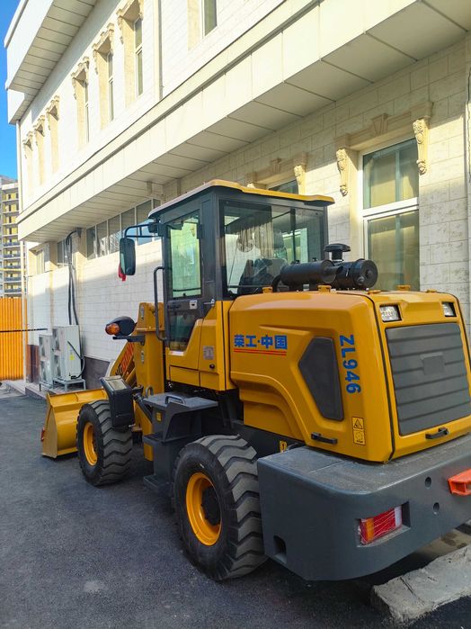 фронтальный погрузчик