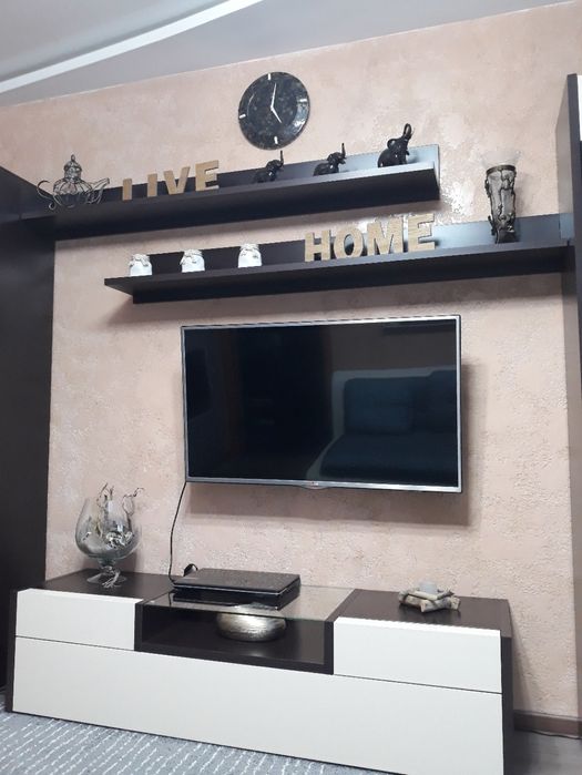 Продам две интерьерные надписи